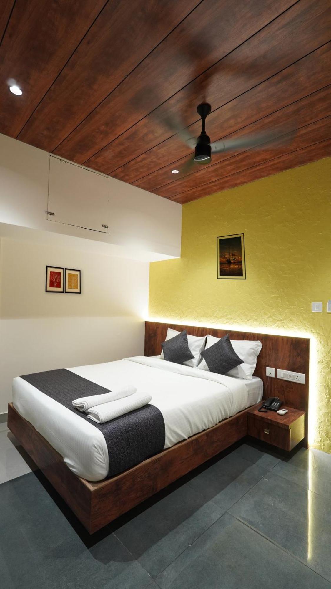 Hotel Hive Inn - Kozhikode Exteriör bild