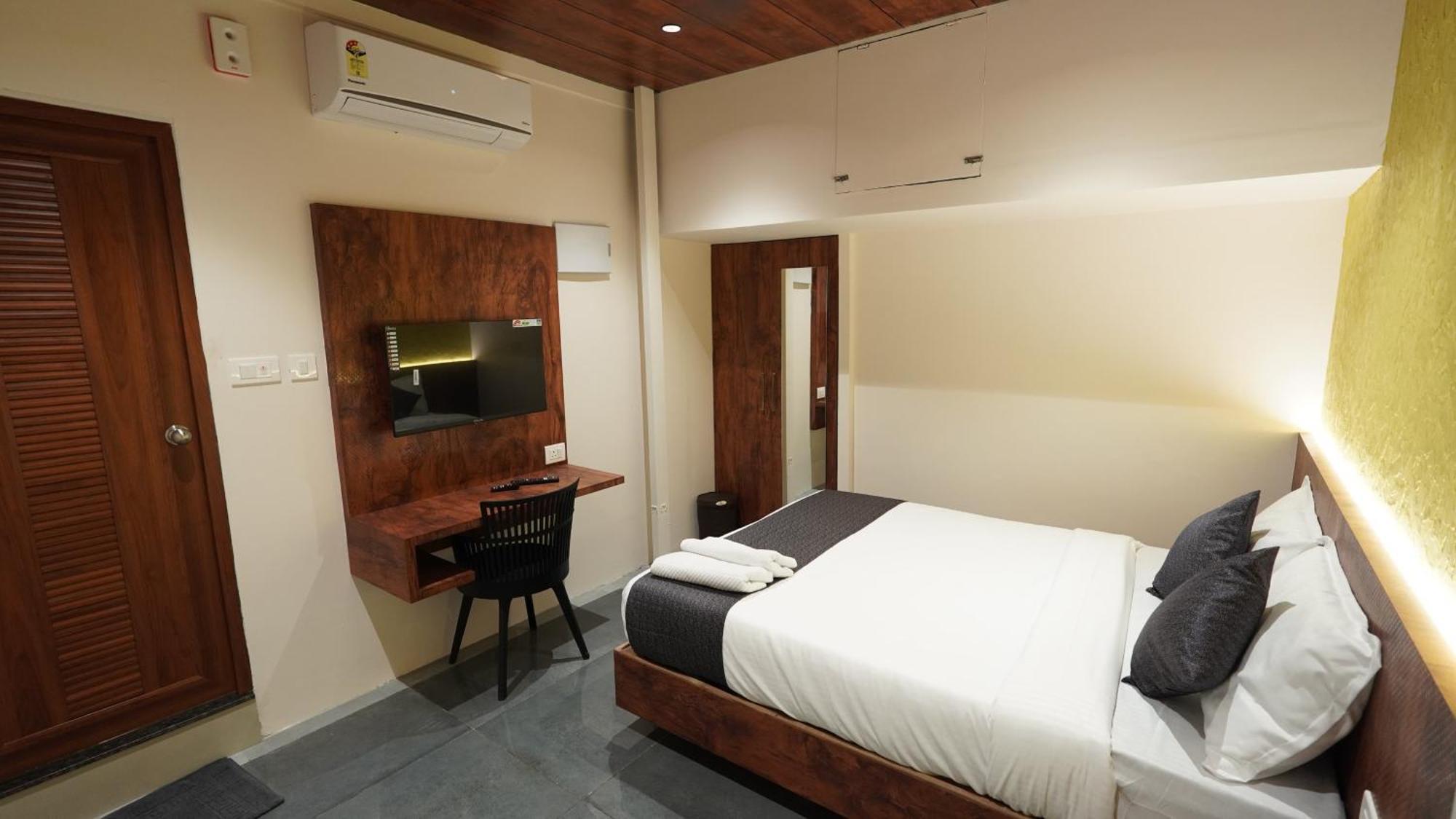 Hotel Hive Inn - Kozhikode Exteriör bild