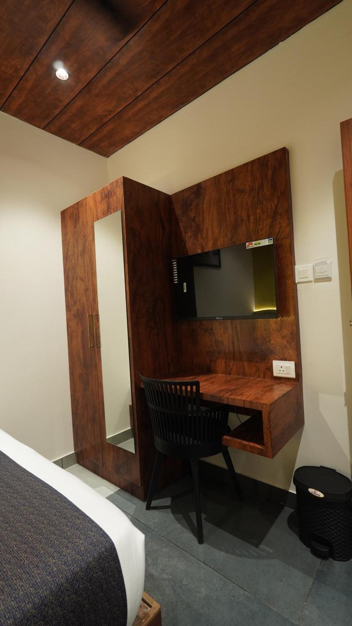 Hotel Hive Inn - Kozhikode Exteriör bild
