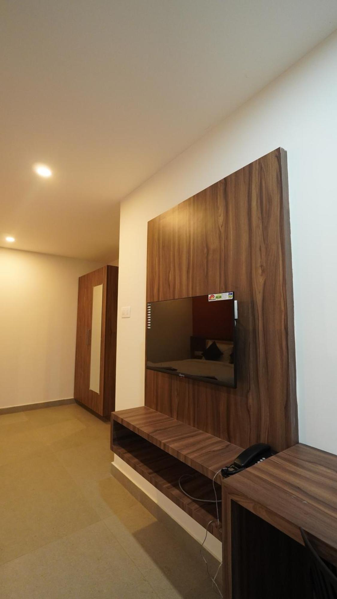 Hotel Hive Inn - Kozhikode Exteriör bild