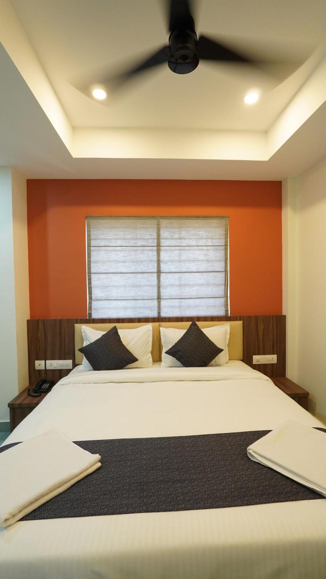 Hotel Hive Inn - Kozhikode Exteriör bild